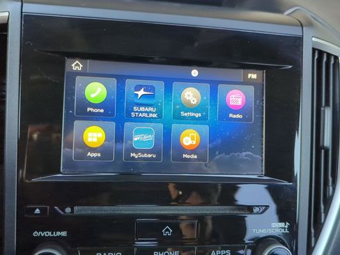 Used 2022 Subaru Crosstrek 2.0i Premium w/ Moonroof Package image 19