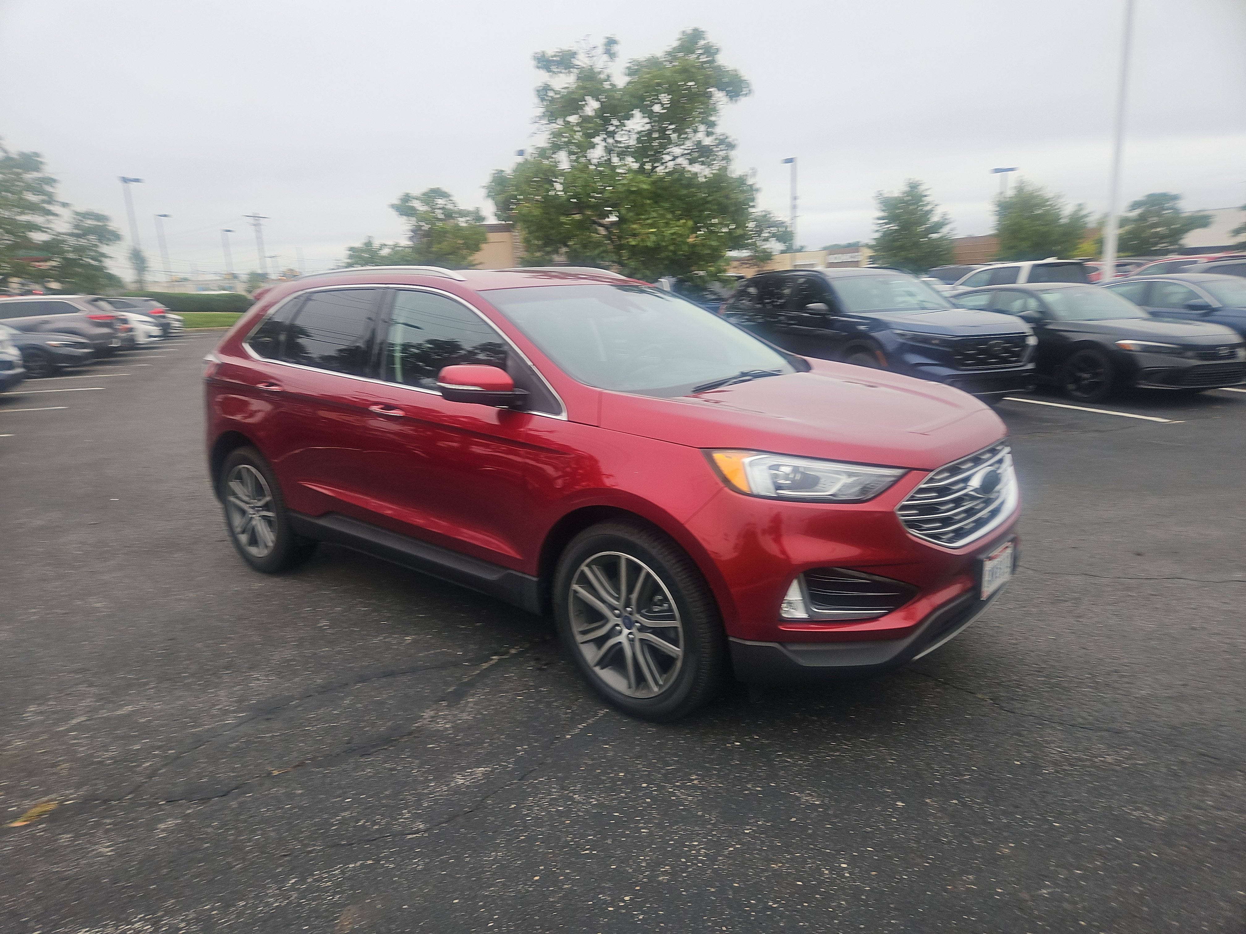 Used 2019 Ford Edge Titanium w/ Cold Weather Package AWD/4WD image 20