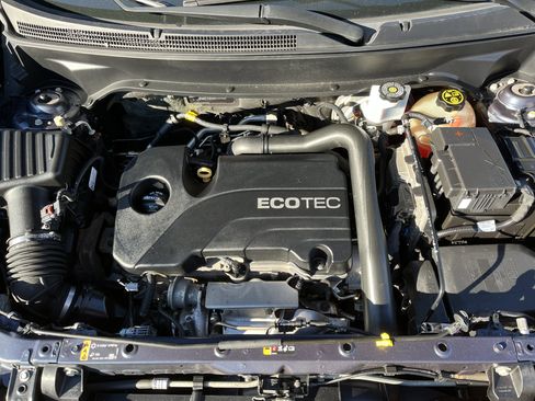 Used 2019 Chevrolet Equinox LT image 9