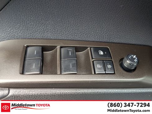 Certified 2023 Toyota Camry SE AWD/4WD image 12