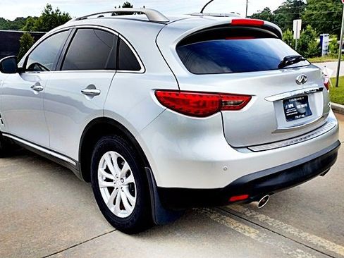 Used 2017 INFINITI QX70 2WD w/ Premium Package image 7