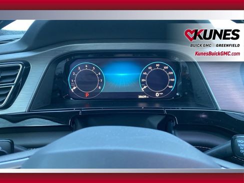 Used 2025 Volkswagen Atlas Cross Sport SE image 22