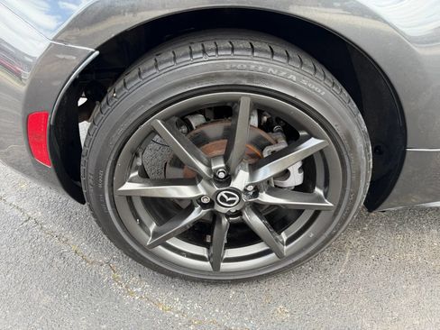 Used 2017 MAZDA MX-5 Miata RF Club RWD image 43