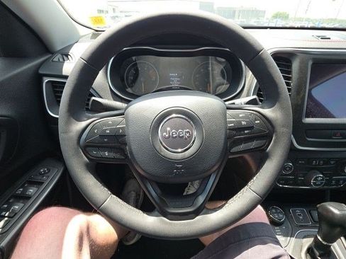 Used 2022 Jeep Cherokee Trailhawk w/ Sound & Nav Group AWD/4WD image 17