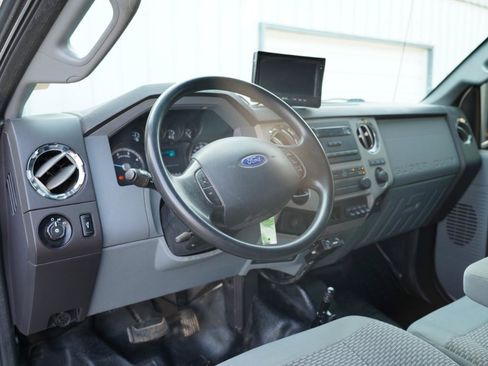 Used 2015 Ford F650 2WD Crew Cab Super Duty image 11