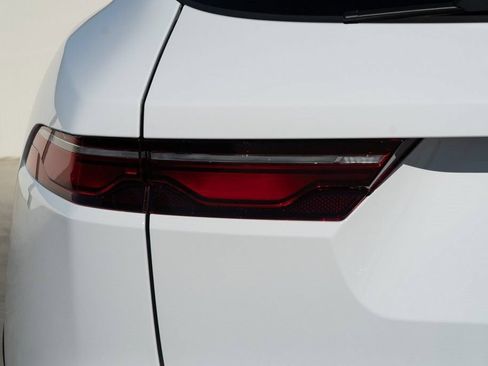 Used 2025 Jaguar F-PACE R-Dynamic S AWD/4WD image 6