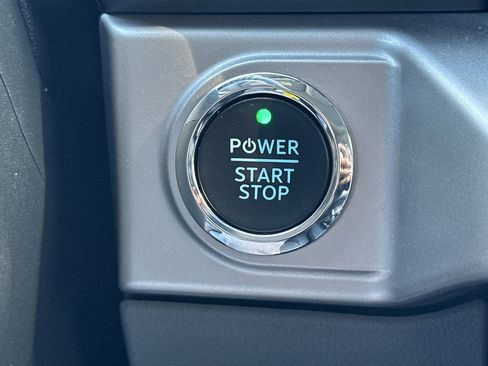 Used 2022 Ford F150 Lightning Pro AWD/4WD image 18