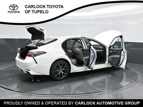Used 2023 Toyota Camry SE image 36