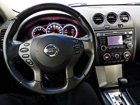 Used 2010 Nissan Altima 2.5 SL w/ SL Pkg FWD image 17