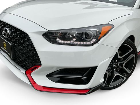 Used 2022 Hyundai Veloster N image 9