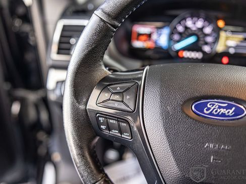 Used 2020 Ford Explorer XLT w/ Equipment Group 202A RWD image 27