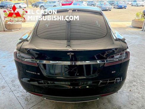 Used 2015 Tesla Model S 85 RWD image 4