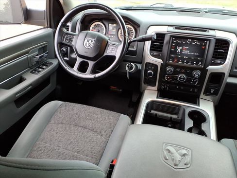 Used 2018 RAM 2500 Big Horn image 9