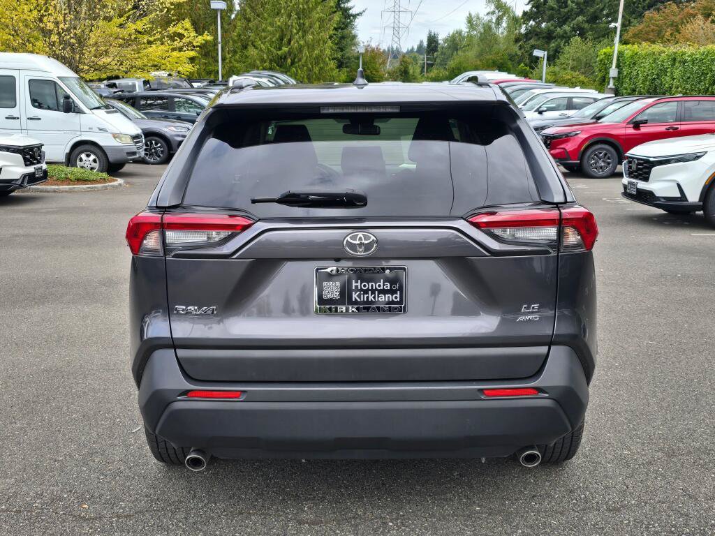 Used 2019 Toyota RAV4 LE w/ Carpet Mat Package AWD/4WD image 6