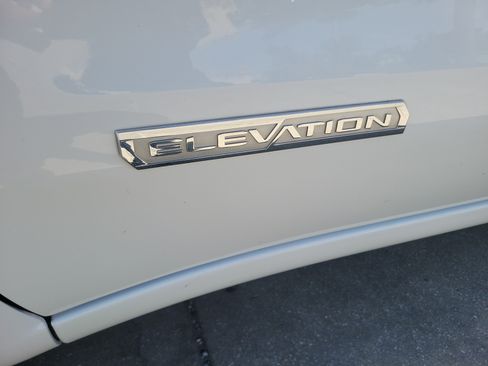 Used 2023 GMC Sierra 1500 Elevation AWD/4WD image 10