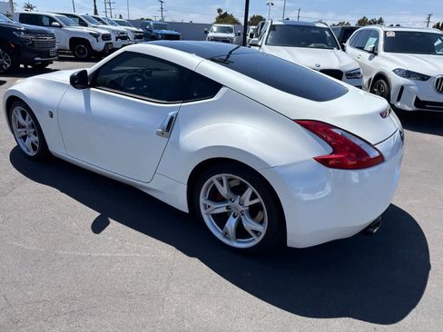 Used 2013 Nissan 370Z Coupe w/ Sport Pkg RWD image 27