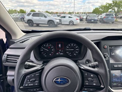 Used 2024 Subaru Crosstrek 2.0i AWD/4WD image 13