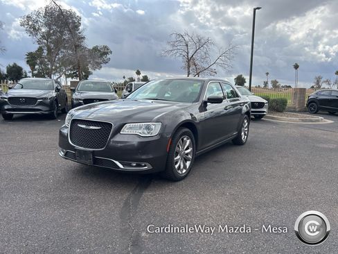 Used 2015 Chrysler 300 Limited w/ Driver Convenience Group image 3