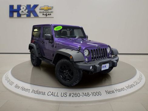 Used 2016 Jeep Wrangler Sahara w/ Dual Top Group AWD/4WD image 1