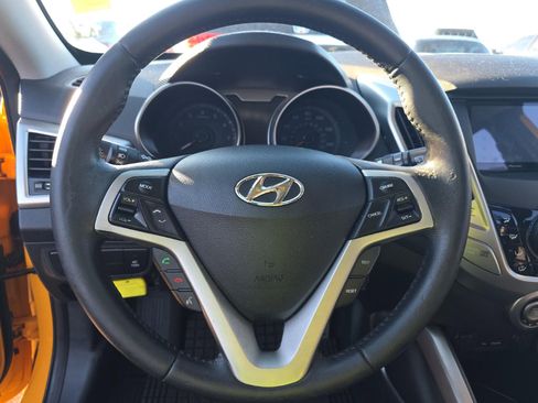 Used 2012 Hyundai Veloster 3DR COUPE w/ Style Pkg image 10