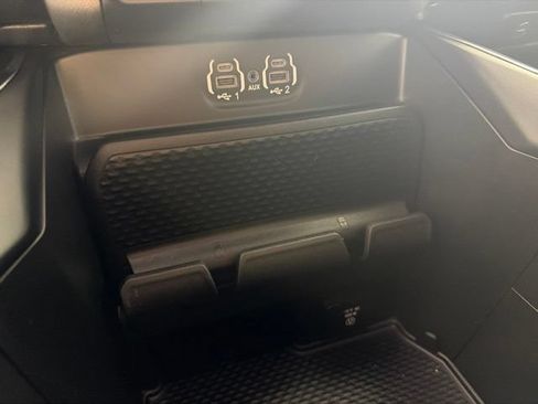 Used 2020 RAM 1500 Laramie w/ Sport Appearance Package AWD/4WD image 27