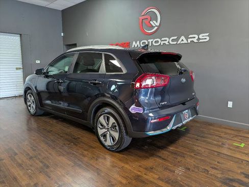 Used 2019 Kia Niro EX FWD image 8