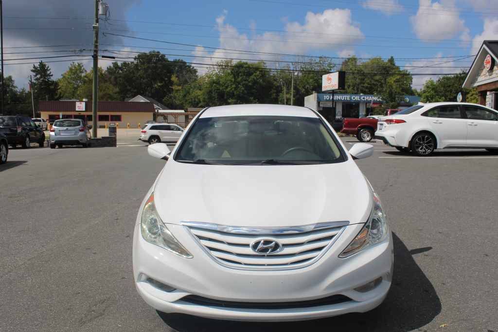 Used 2013 Hyundai Sonata GLS w/ Popular Equipment Pkg FWD image 2