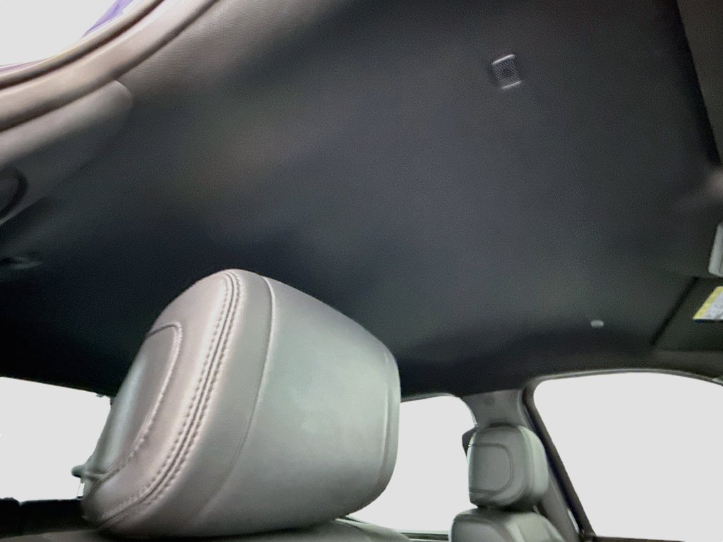 Used 2025 Toyota Tundra Limited AWD/4WD image 18