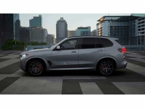 Used 2026 BMW X5 sDrive40i w/ Executive Package RWD image 4