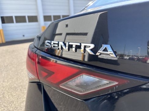 Used 2024 Nissan Sentra SV FWD image 11