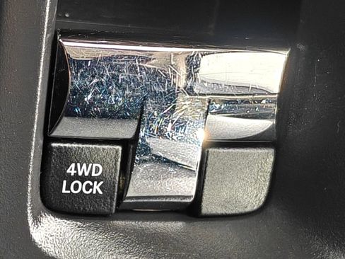 Used 2016 Jeep Patriot High Altitude AWD/4WD image 9