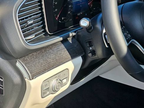 New 2026 Mercedes-Benz GLE 450 4MATIC image 15