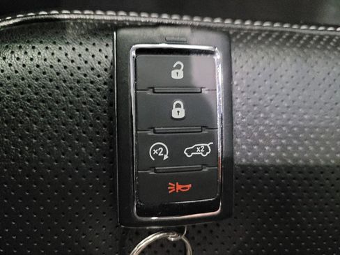 Used 2022 Jeep Grand Cherokee Limited 4xe w/ Luxury Tech Group II AWD/4WD image 32