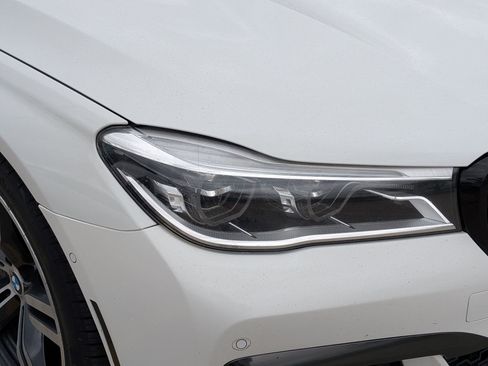 Used 2019 BMW 750i xDrive w/ Executive Package AWD/4WD image 10