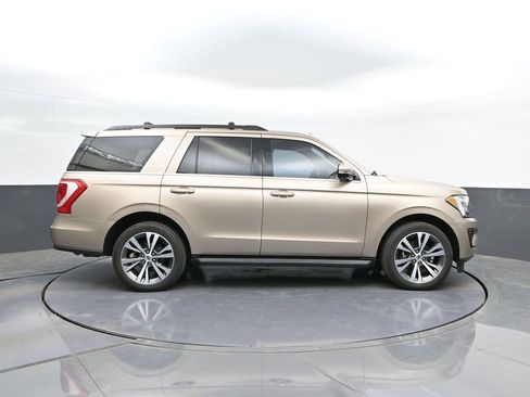 Used 2020 Ford Expedition XLT w/ Equipment Group 201A RWD image 24
