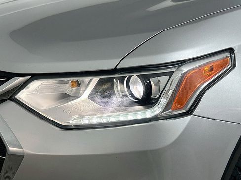 Used 2019 Chevrolet Traverse LT AWD/4WD image 23