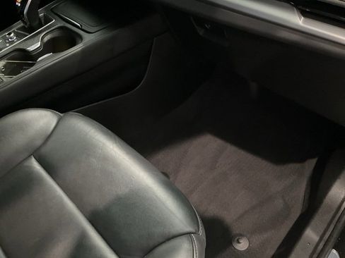 Used 2024 Cadillac XT4 Premium Luxury image 26