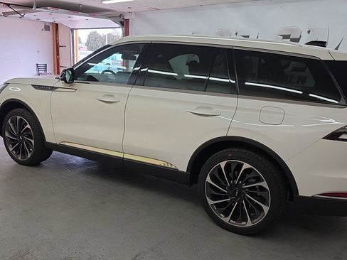 New 2026 Lincoln Aviator Reserve AWD/4WD image 10