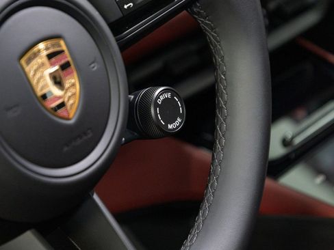 Used 2026 Porsche Cayenne S image 16