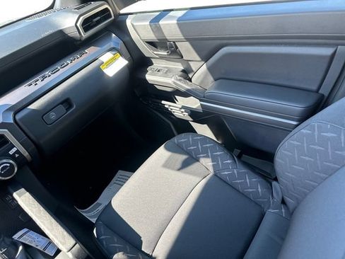 New 2026 Toyota Tacoma SR5 AWD/4WD image 18