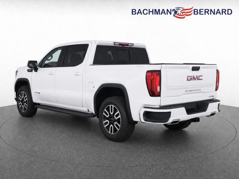 Used 2023 GMC Sierra 1500 AT4 w/ AT4 Premium Package AWD/4WD image 5
