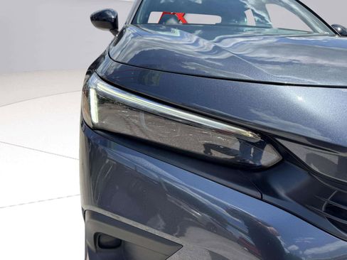 Used 2023 Honda Civic Sport image 10