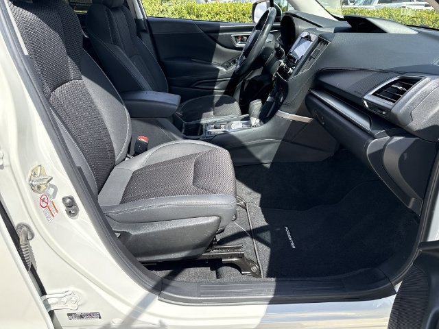 Used 2019 Subaru Forester Premium w/ All-Weather Package AWD/4WD image 13