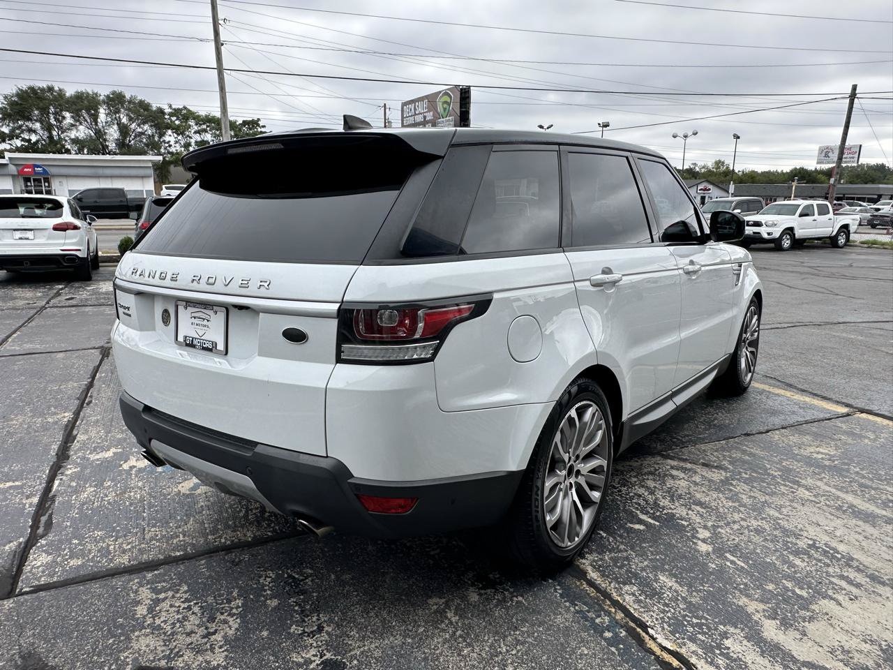 Used 2017 Land Rover Range Rover Sport HSE AWD/4WD image 5
