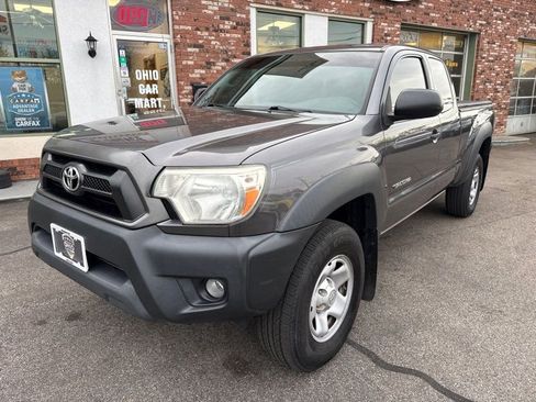 Used 2014 Toyota Tacoma 4x4 Access Cab w/ Convenience Package image 1