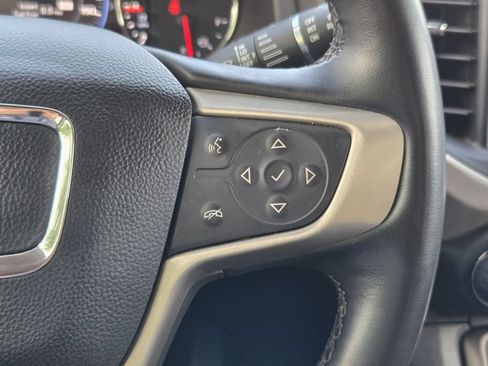 Used 2023 GMC Acadia Denali FWD image 32