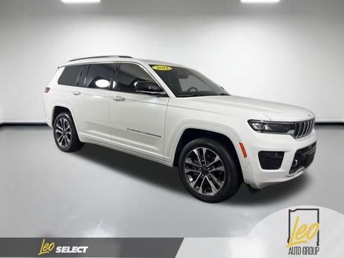 Used 2022 Jeep Grand Cherokee L Overland w/ Luxury Tech Group IV AWD/4WD image 8