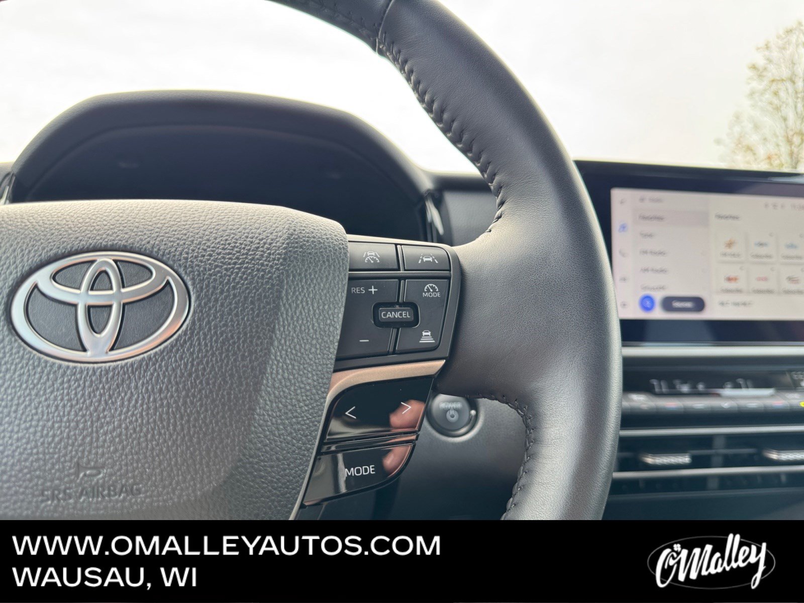 Used 2025 Toyota Camry LE w/ Convenience Package AWD/4WD image 17