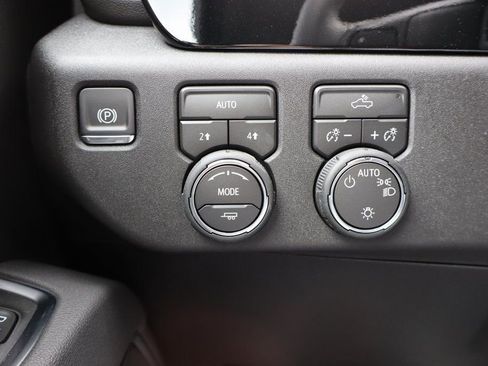 New 2026 Chevrolet Silverado 1500 LT image 13