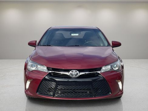 Used 2015 Toyota Camry XSE image 8